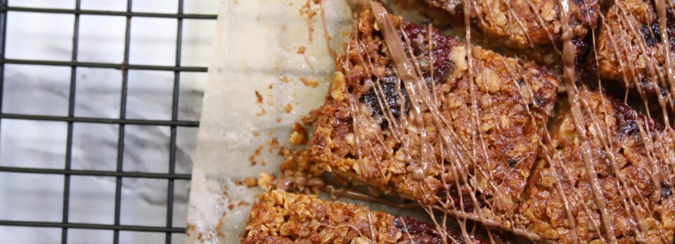 Chewy Peanut Butter and Jelly Collagen Flapjack