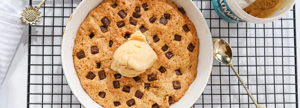 Peanut Butter Choc Chip ‘Pizookie’ (Pizza Cookie)